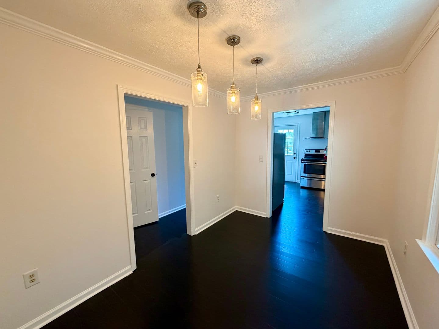840 Estes Street 12 of 33