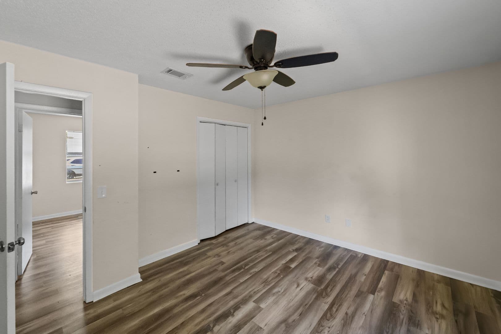 Deerwood Drive 33 of 41