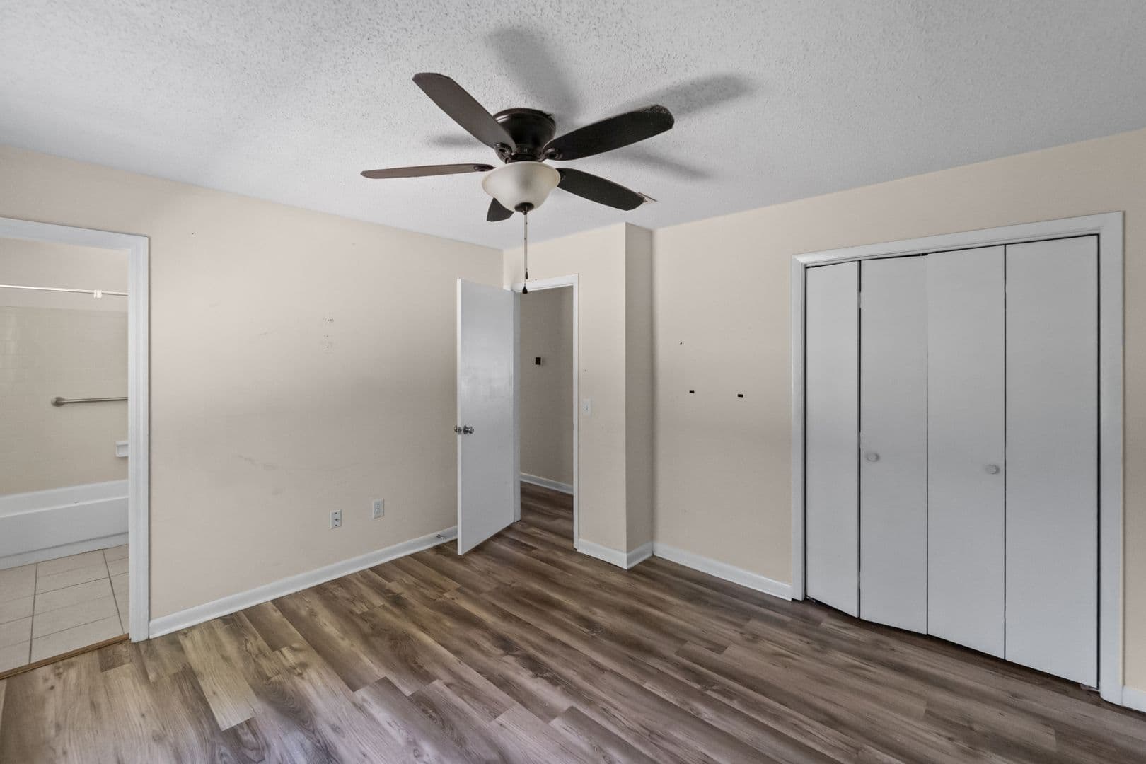 Deerwood Drive 32 of 41