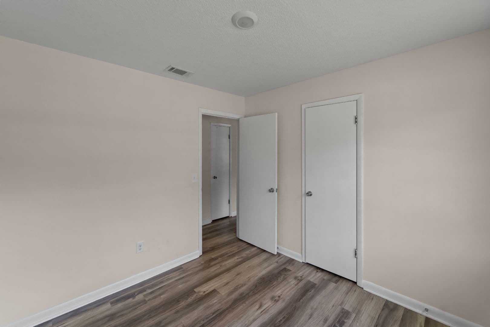Deerwood Drive 23 of 41