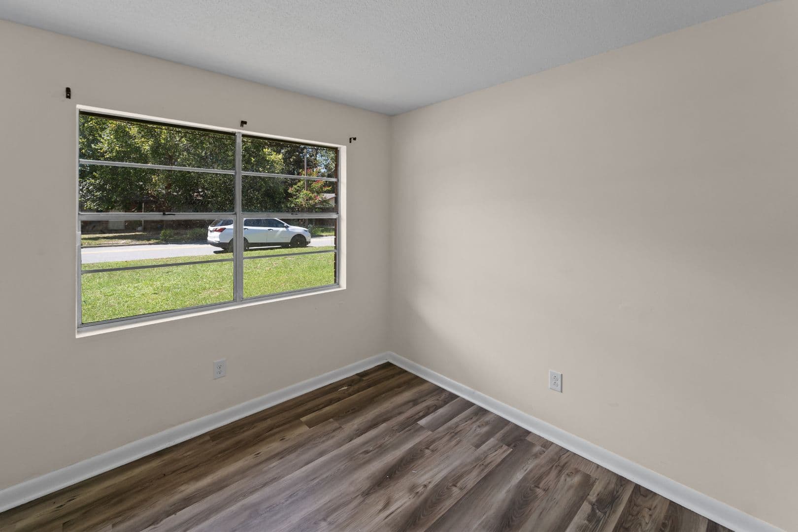 Deerwood Drive 21 of 41