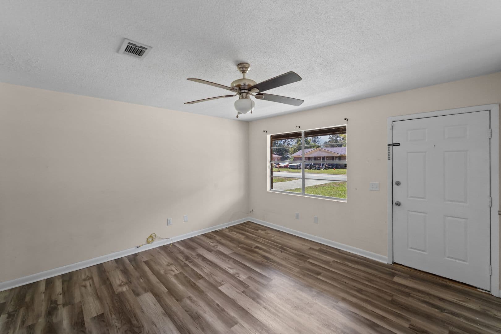Deerwood Drive 10 of 41