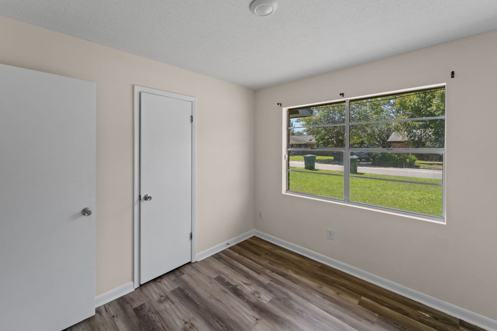 Deerwood Drive 22 of 41