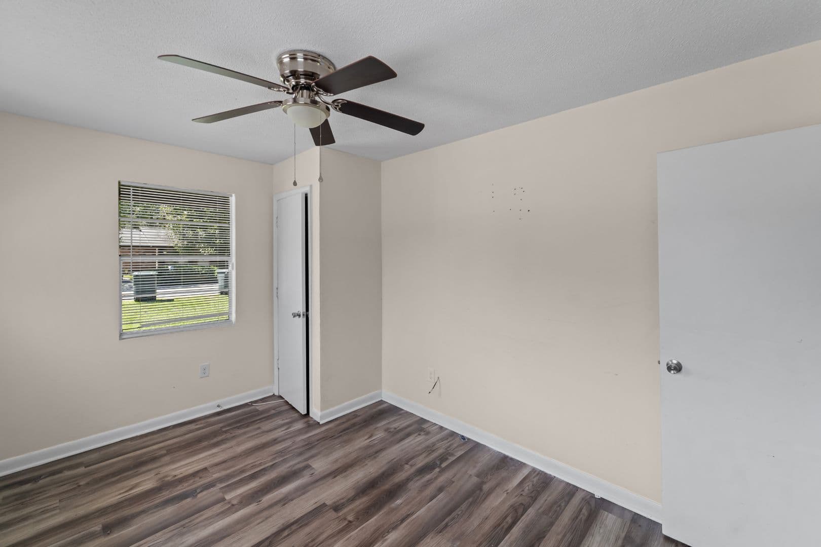 Deerwood Drive 17 of 41