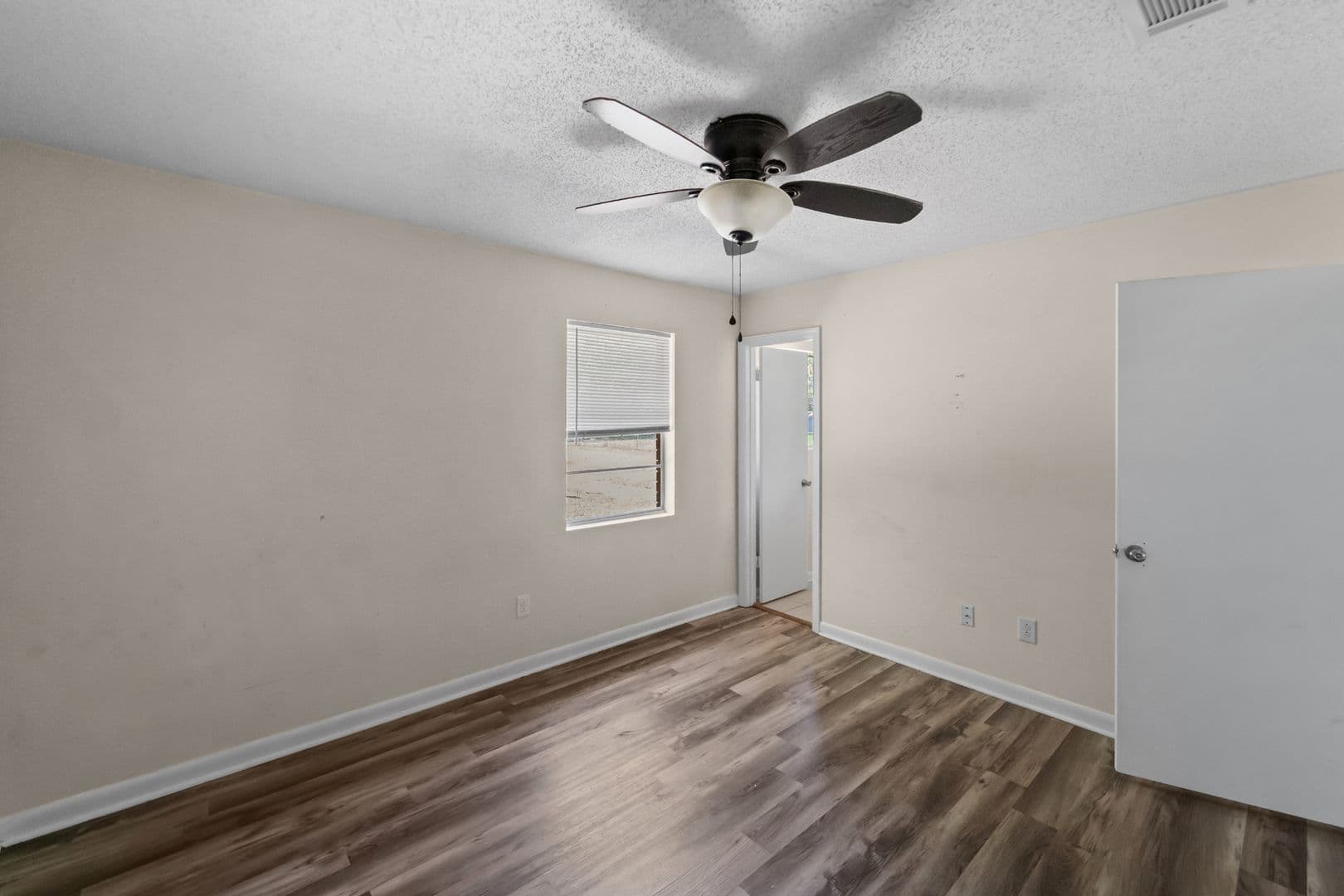 Deerwood Drive 31 of 41