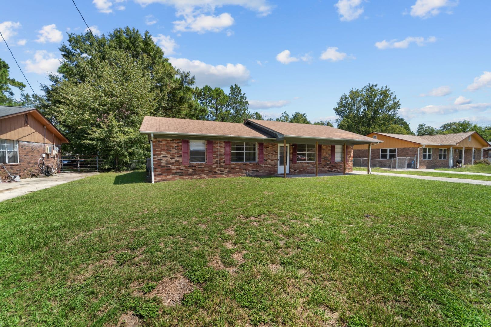 Deerwood Drive 2 of 41