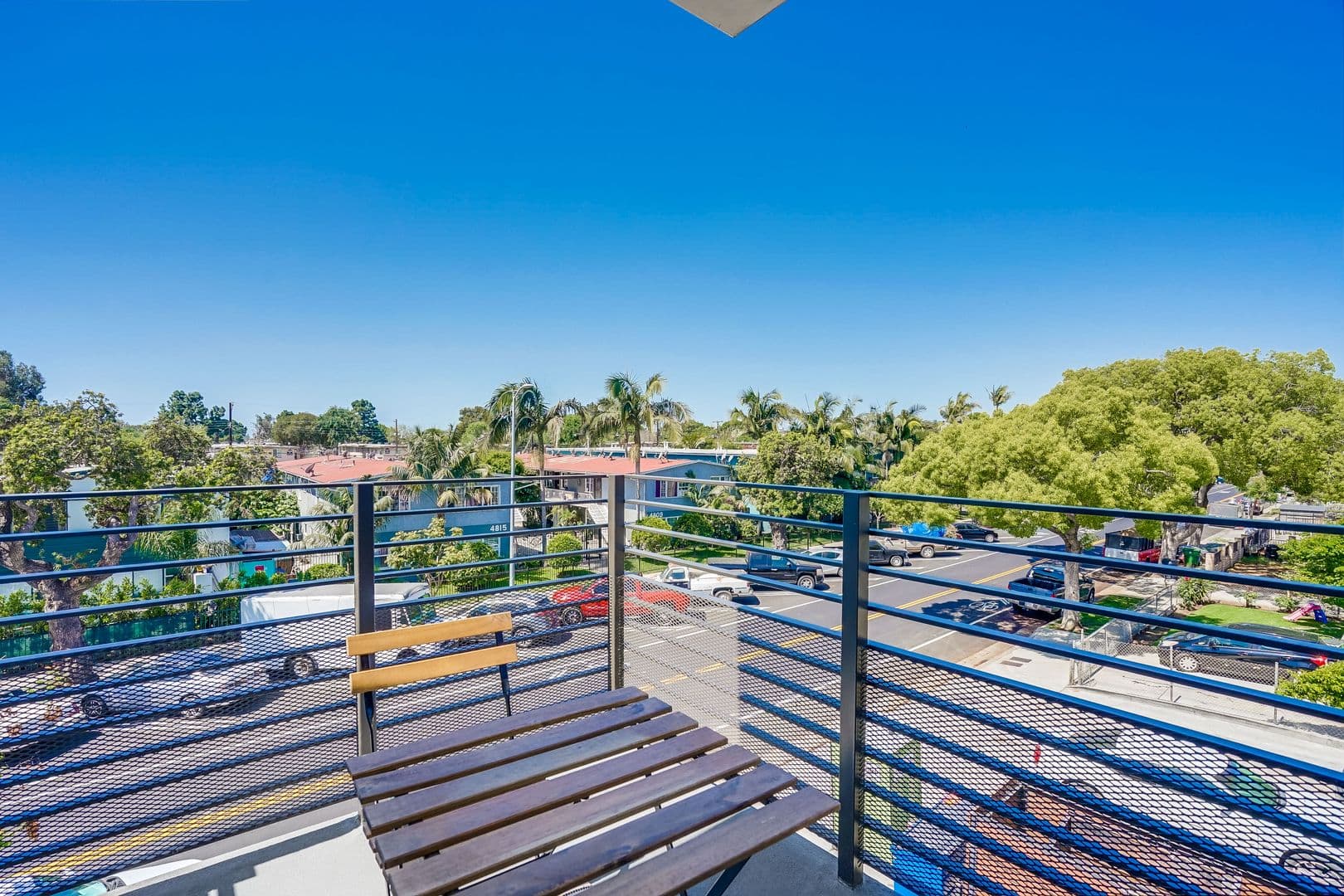 New building, 3 story townhouse, 2+2.5, gated, 2 balconies, great natural light, Secure parking 9 of 10