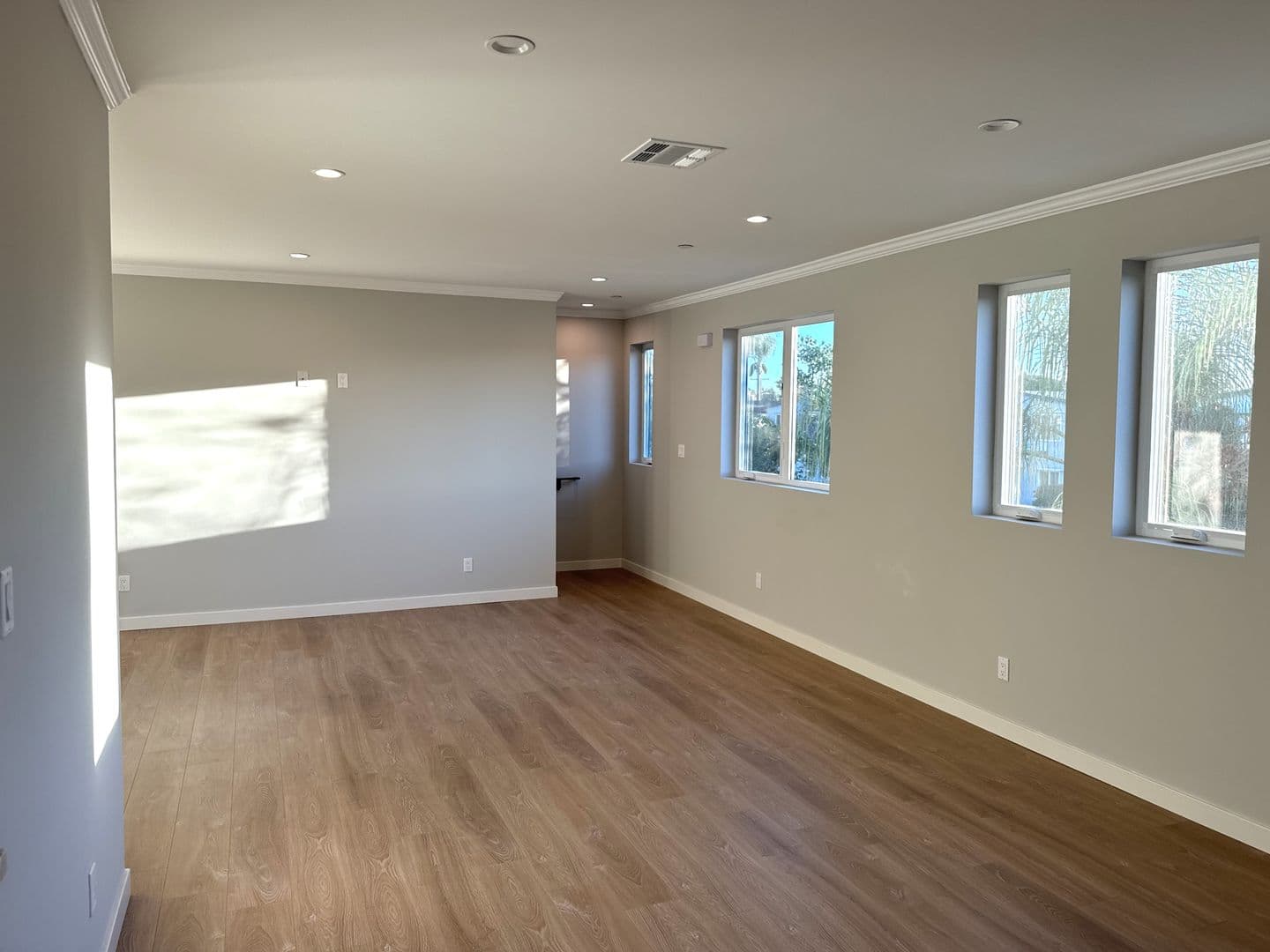 New building, 3 story townhouse, 2+2.5, gated, 2 balconies, great natural light, Secure parking 3 of 8