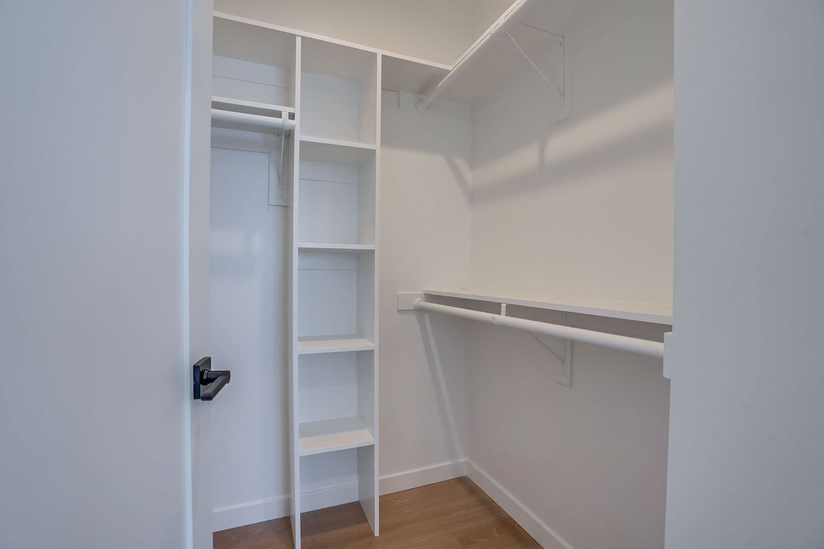 New building, 3 story townhouse, 2+2.5, gated, 2 balconies, great natural light, Secure parking 10 of 10