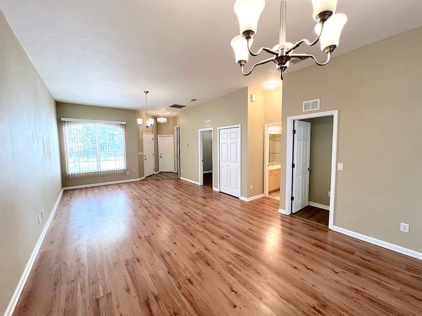 20 Regis Ln A 9 of 42