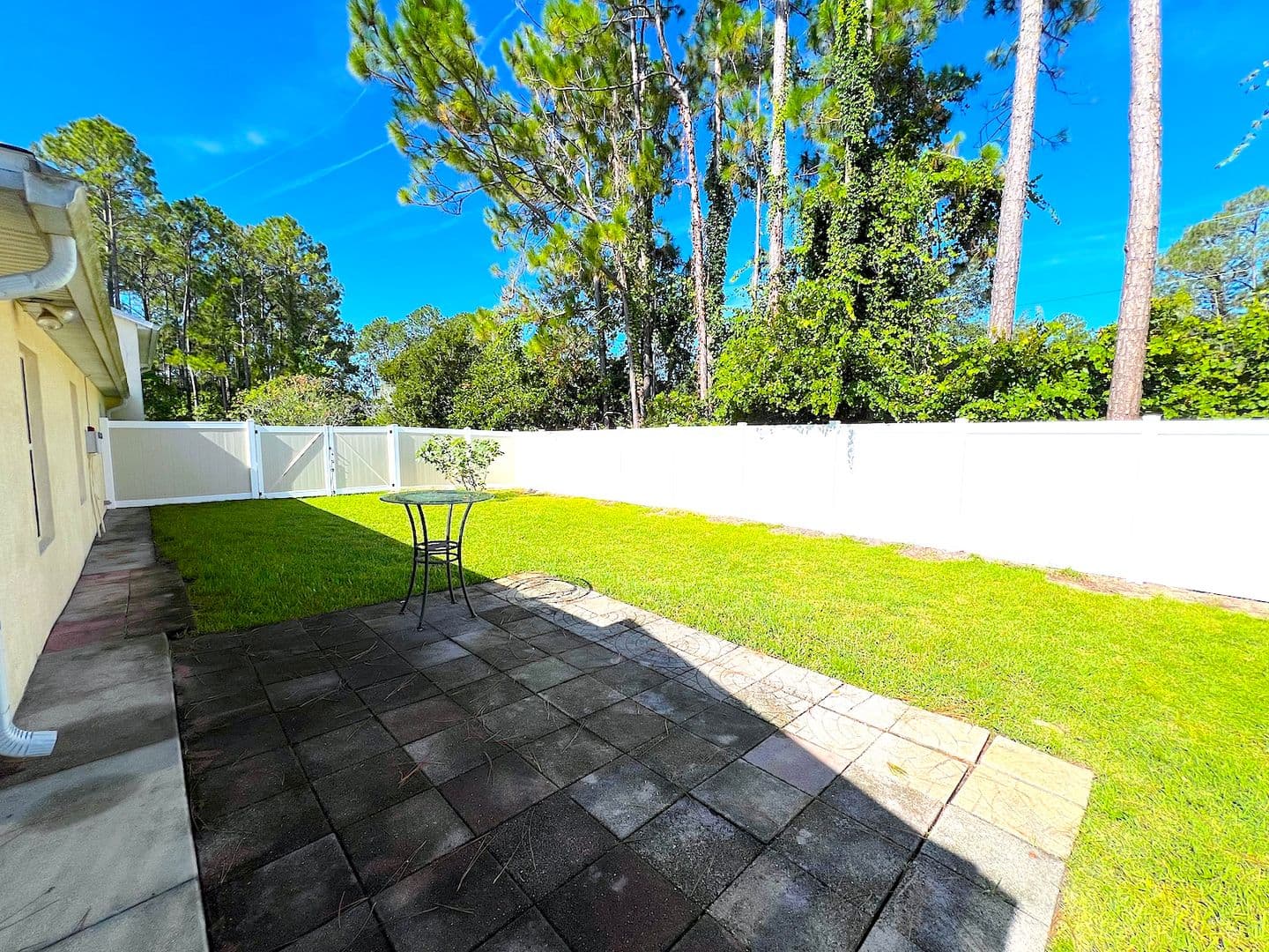 20 Regis Ln A 39 of 42
