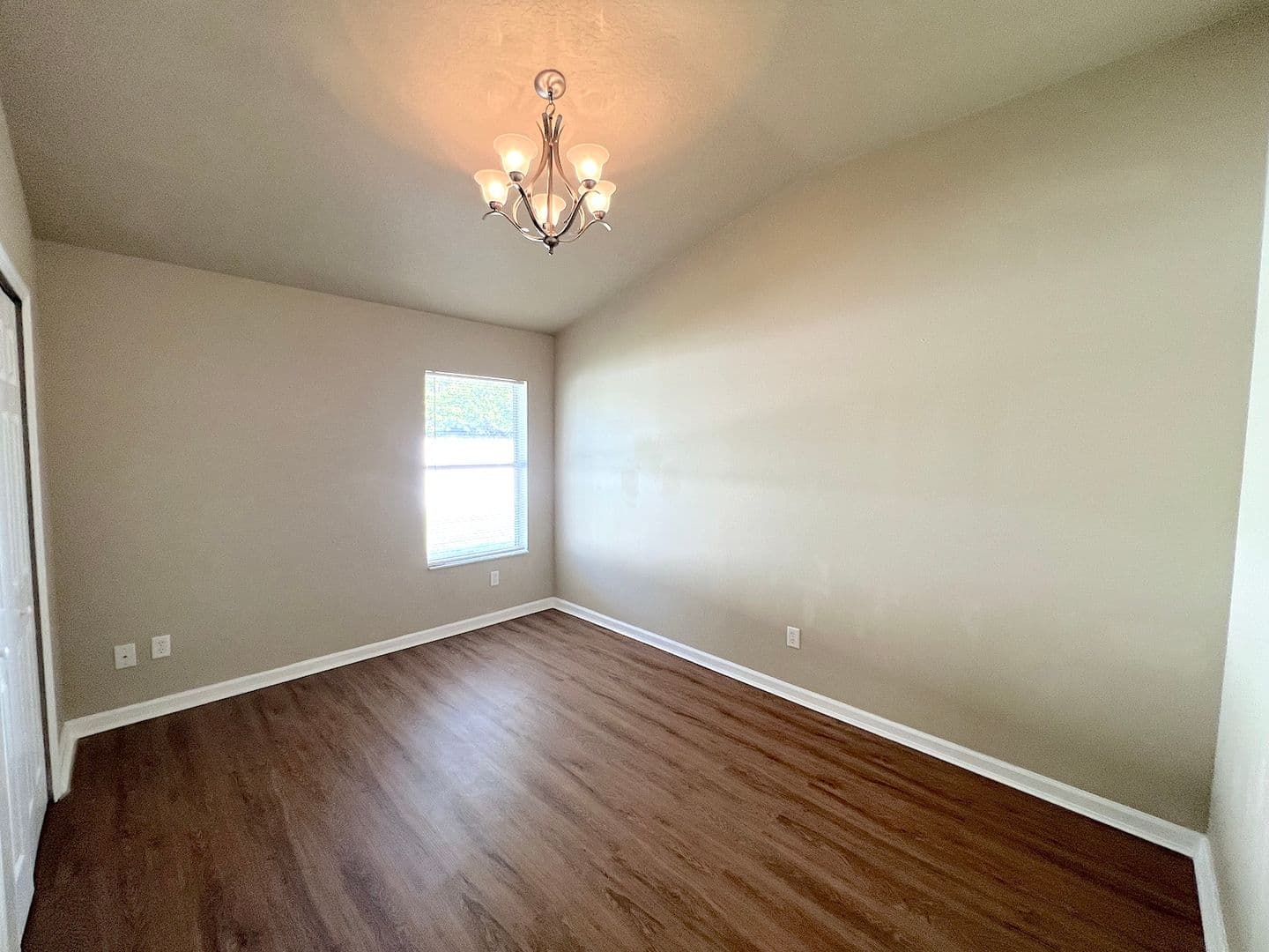 20 Regis Ln A 22 of 42