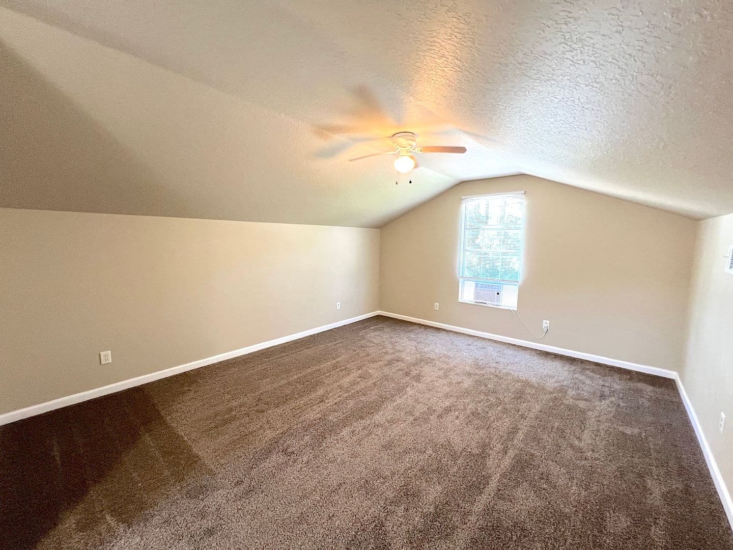 20 Regis Ln A 31 of 42