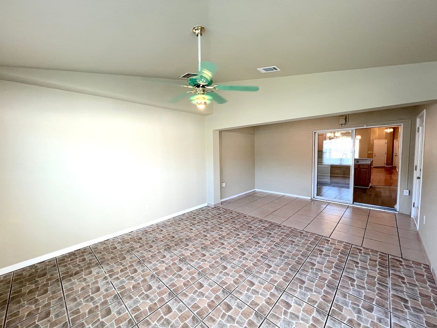 20 Regis Ln A 15 of 42