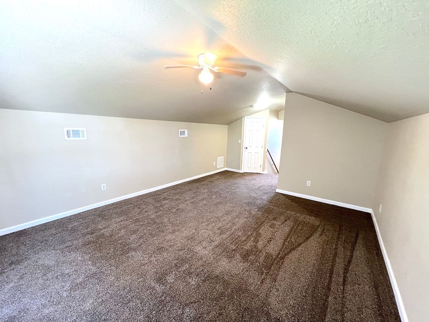 20 Regis Ln A 32 of 42