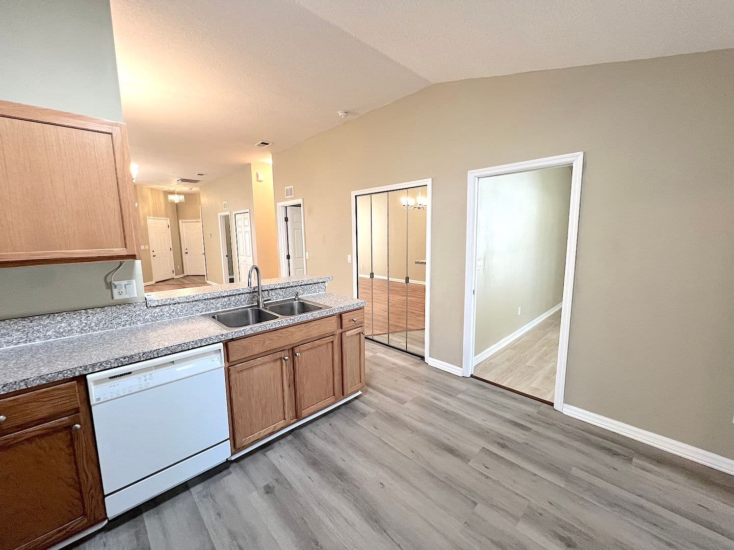 20 Regis Ln A 12 of 42