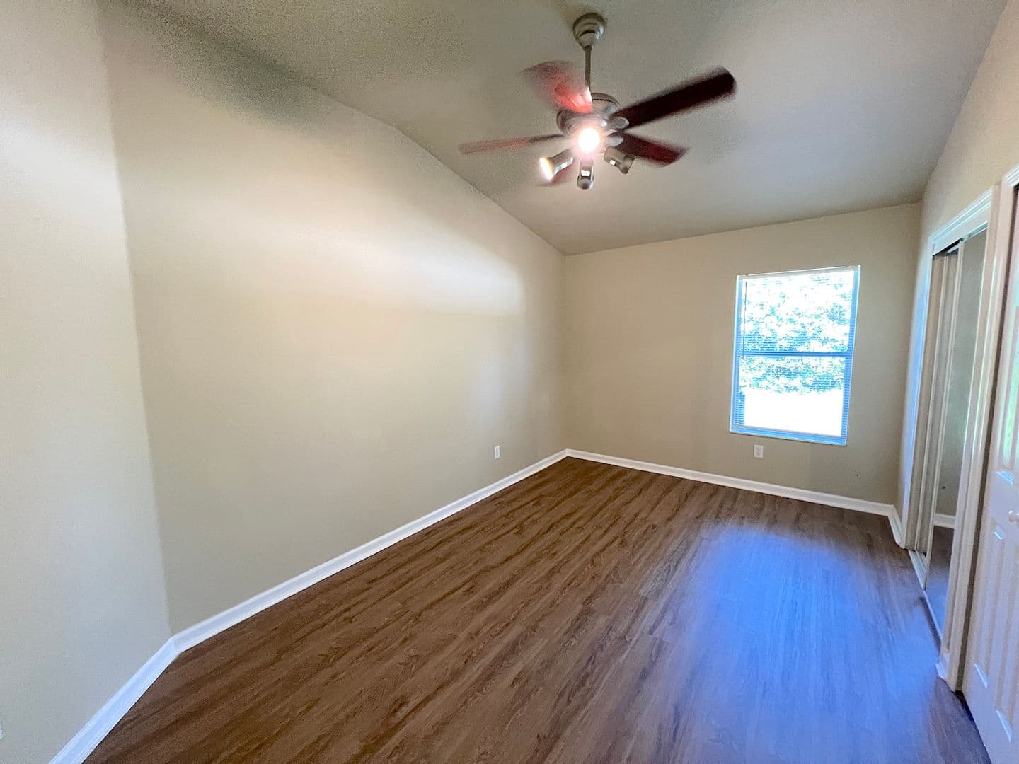 20 Regis Ln A 25 of 42