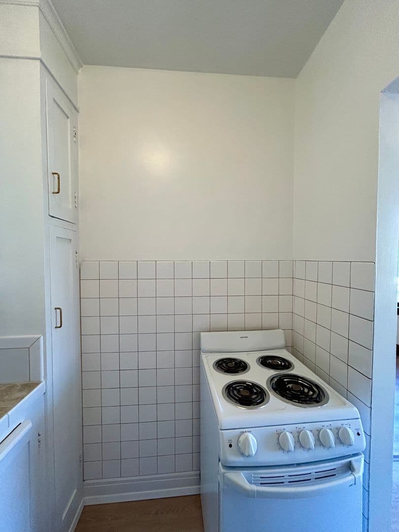 Burke Hill Apartments 16 of 22