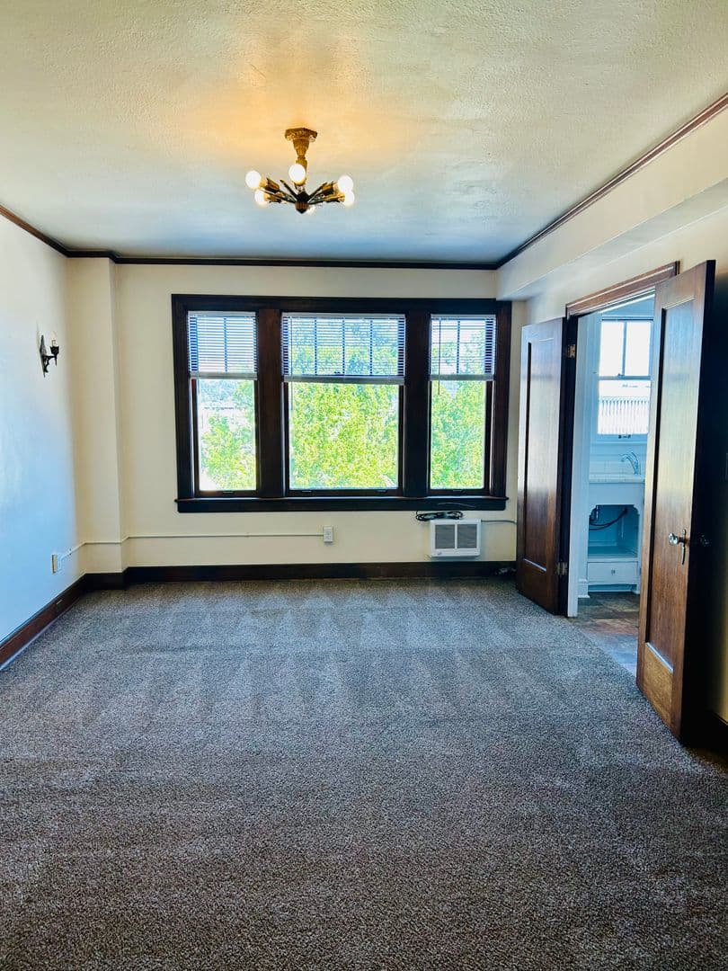 Burke Hill Apartments 7 of 14