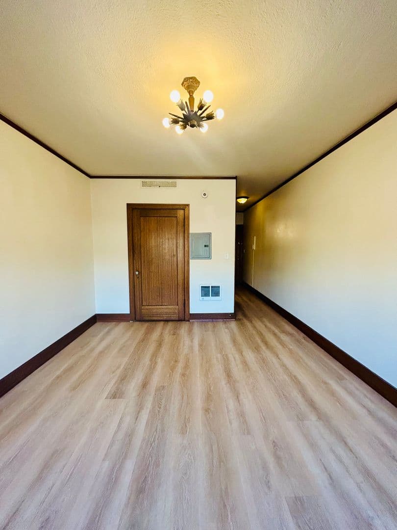 Burke Hill Apartments 7 of 13