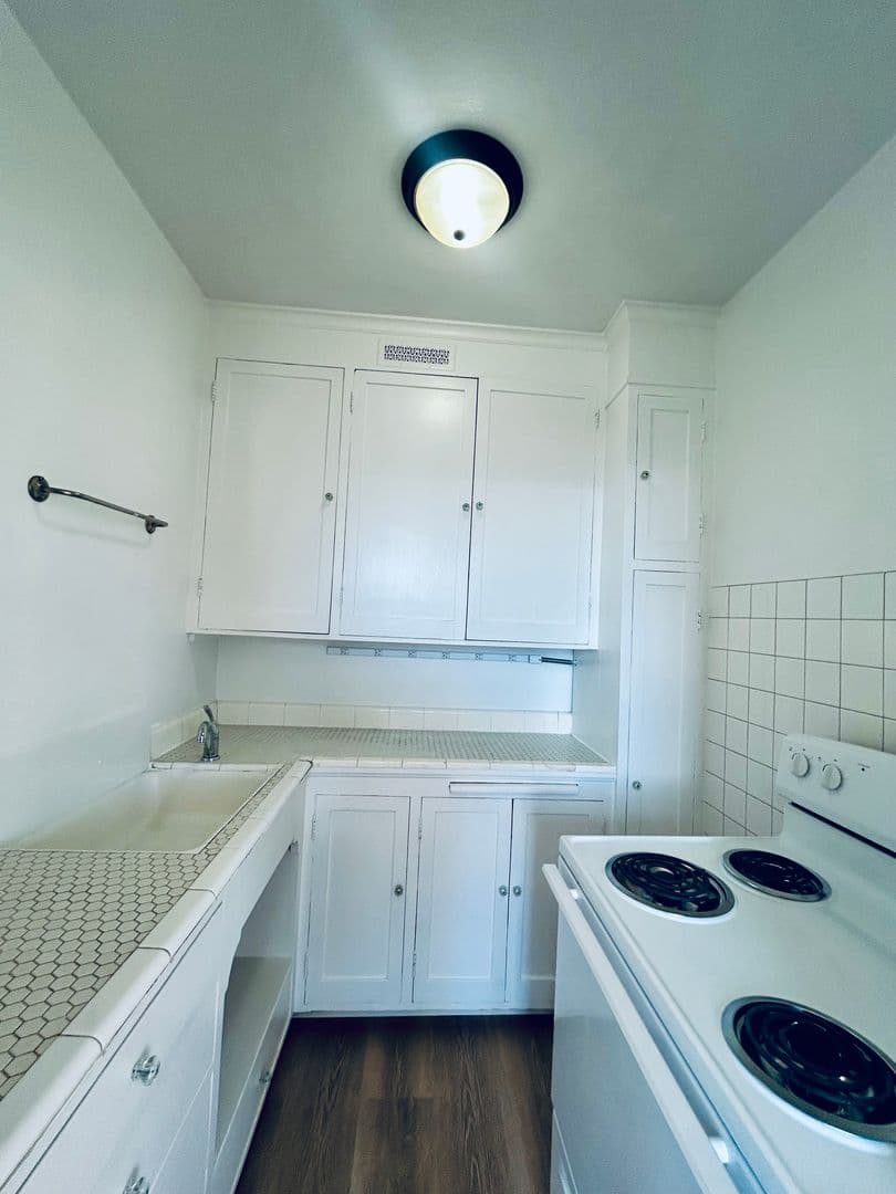 Burke Hill Apartments 12 of 16