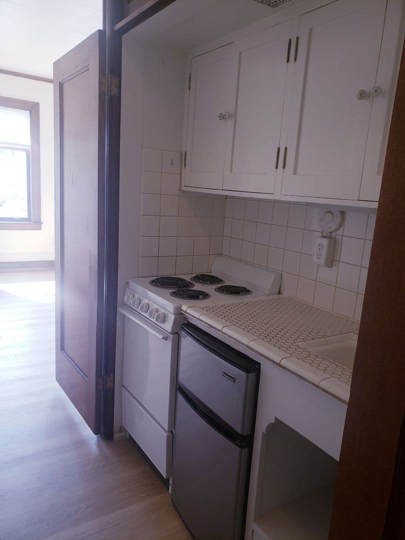 Burke Hill Apartments 11 of 13