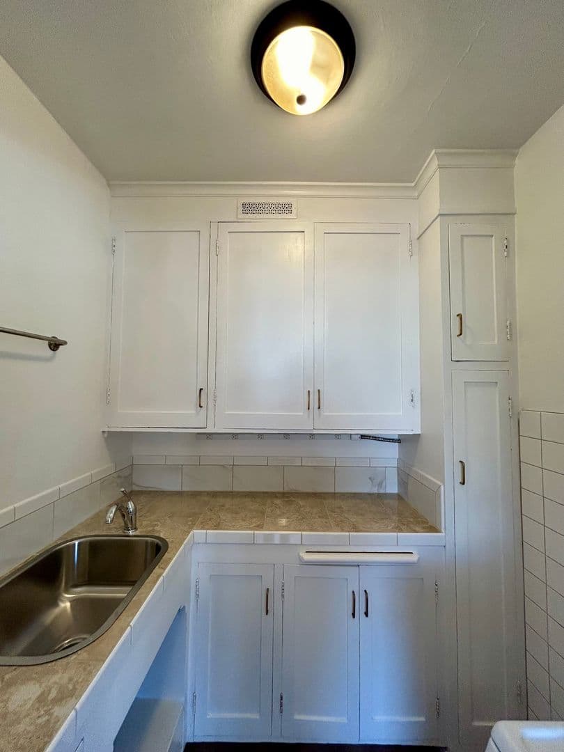 Burke Hill Apartments 15 of 22