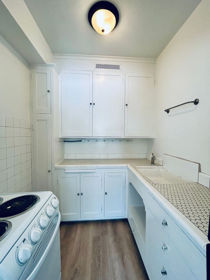 Burke Hill Apartments 8 of 13