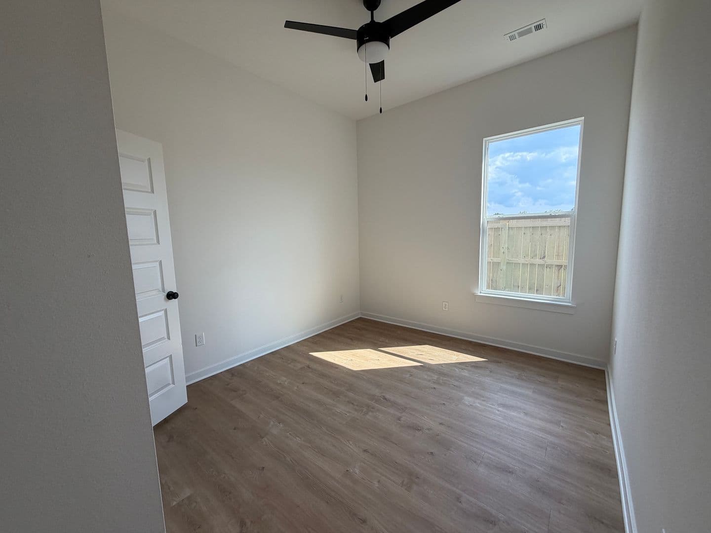 5231 Nicolas Avenue (AN*) 21 of 33