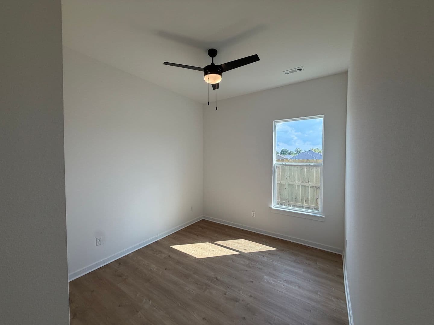 5231 Nicolas Avenue (AN*) 23 of 33