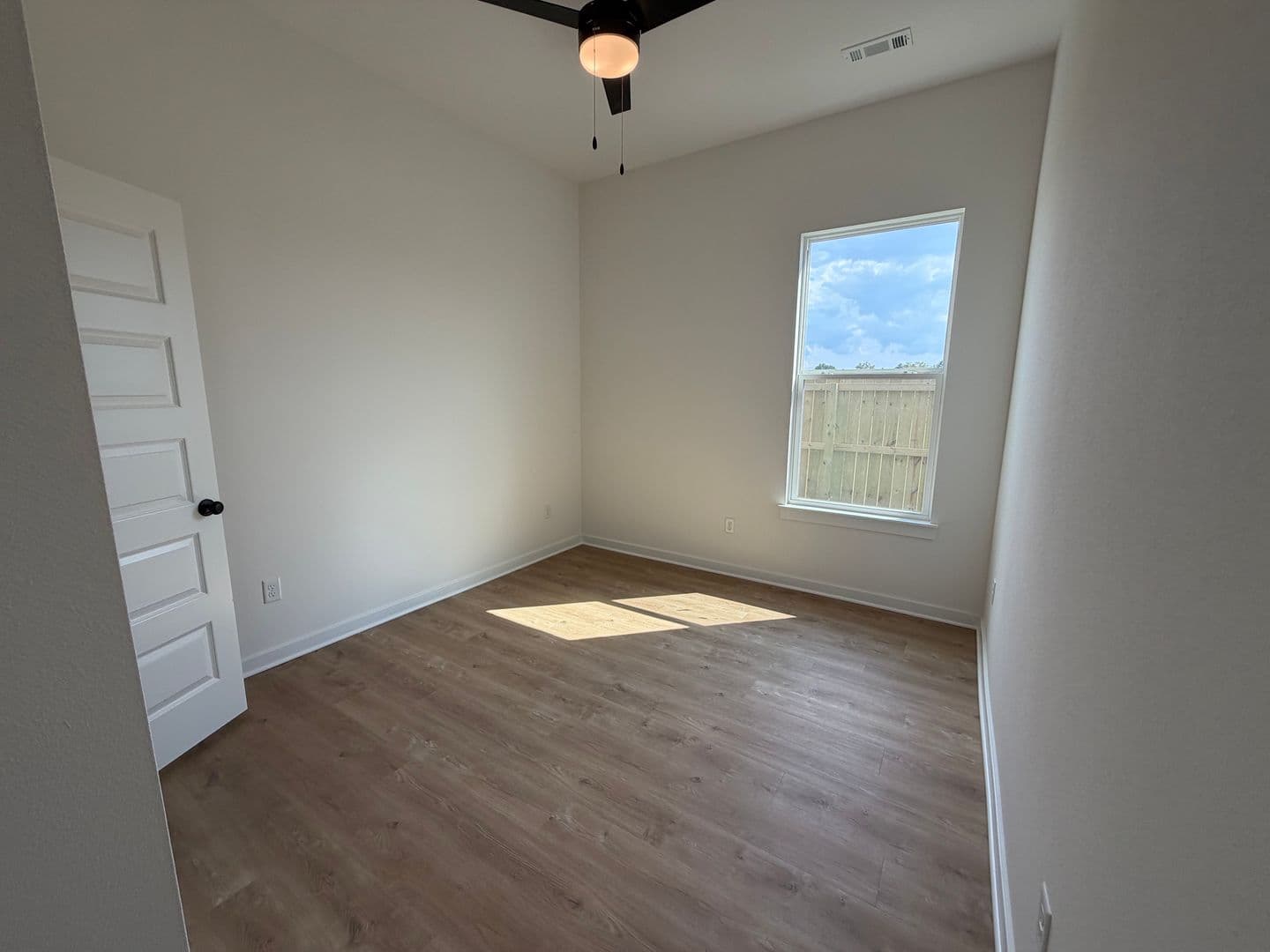 5231 Nicolas Avenue (AN*) 22 of 33