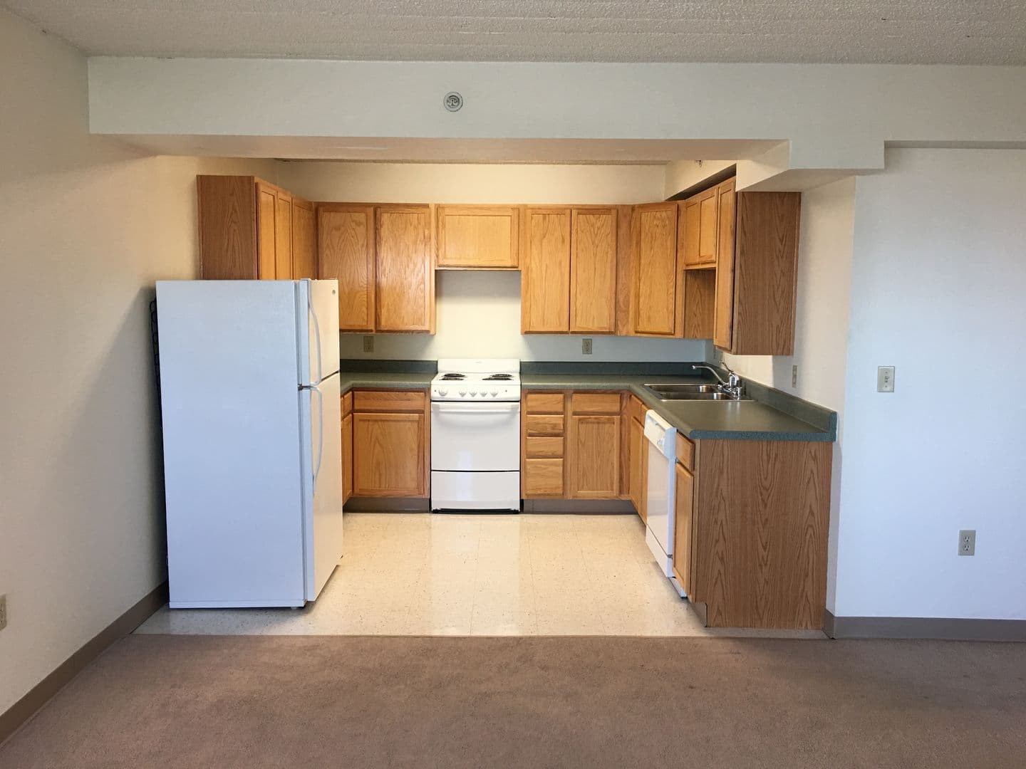McKinley Tower Apartments 7 of 9