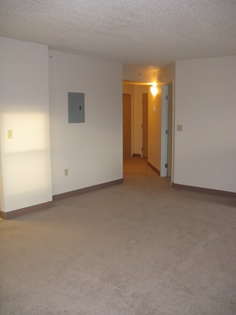 McKinley Tower Apartments 3 of 6
