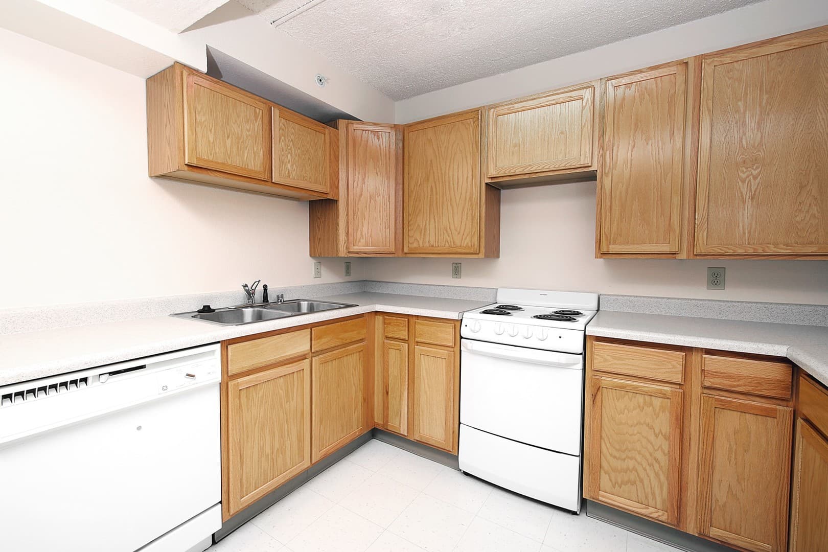 McKinley Tower Apartments 7 of 7