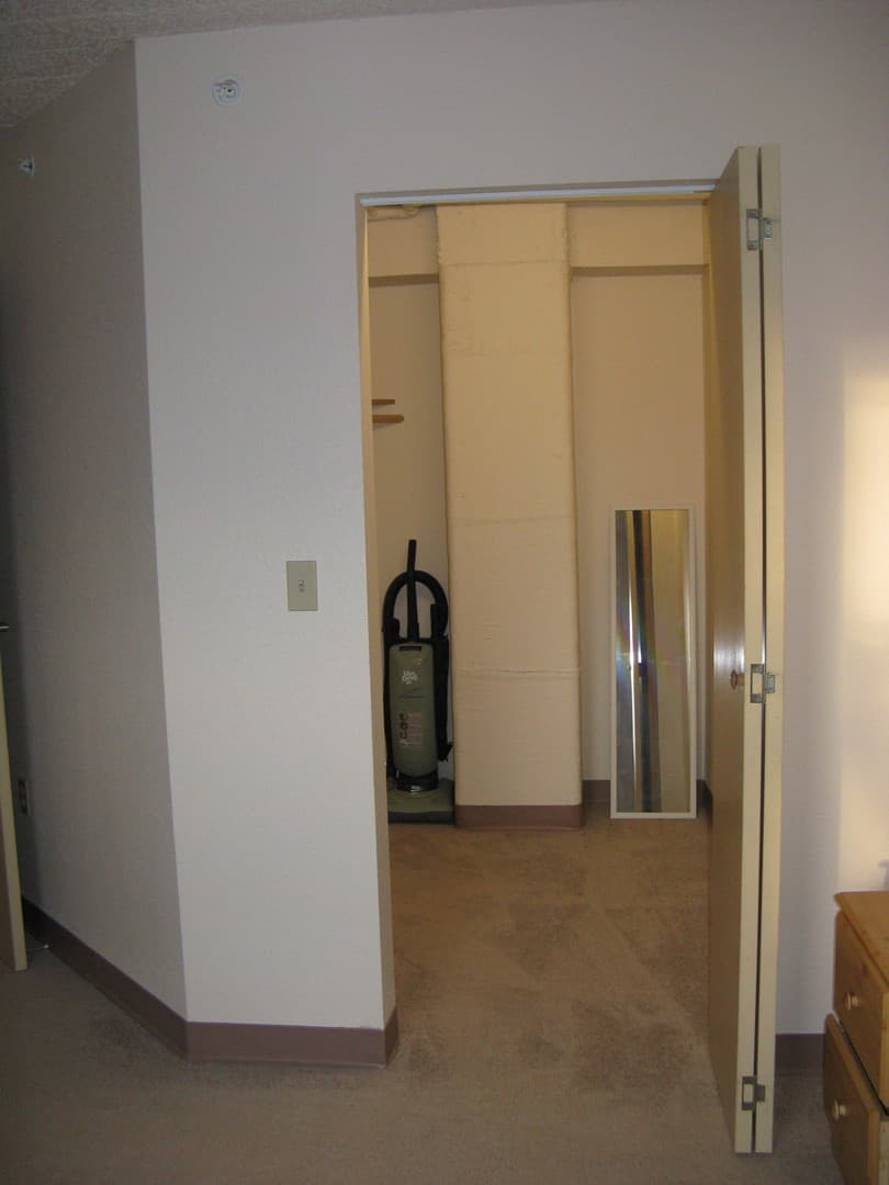 McKinley Tower Apartments 6 of 6