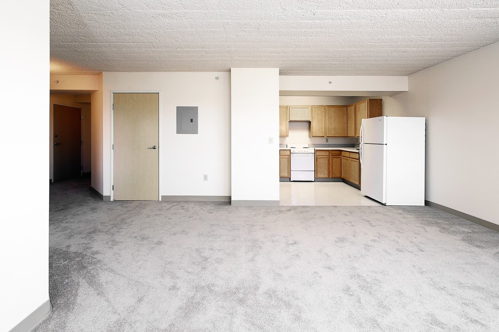 McKinley Tower Apartments 5 of 7