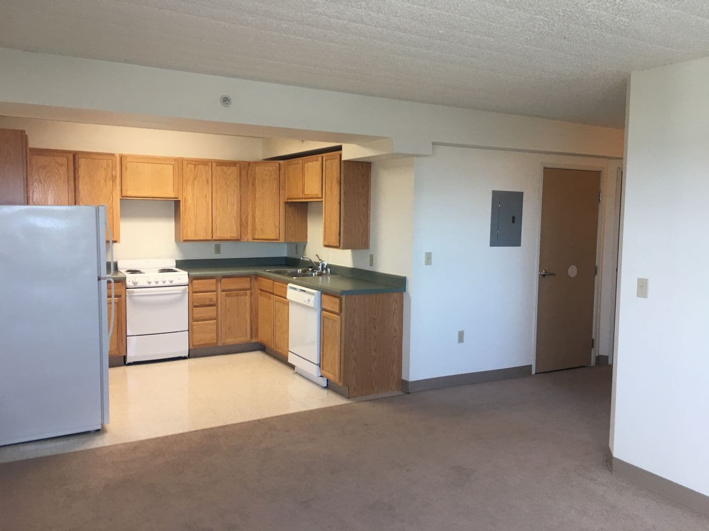 McKinley Tower Apartments 2 of 9