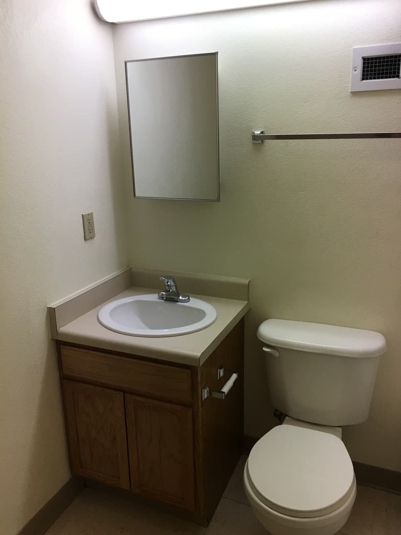 McKinley Tower Apartments 3 of 7