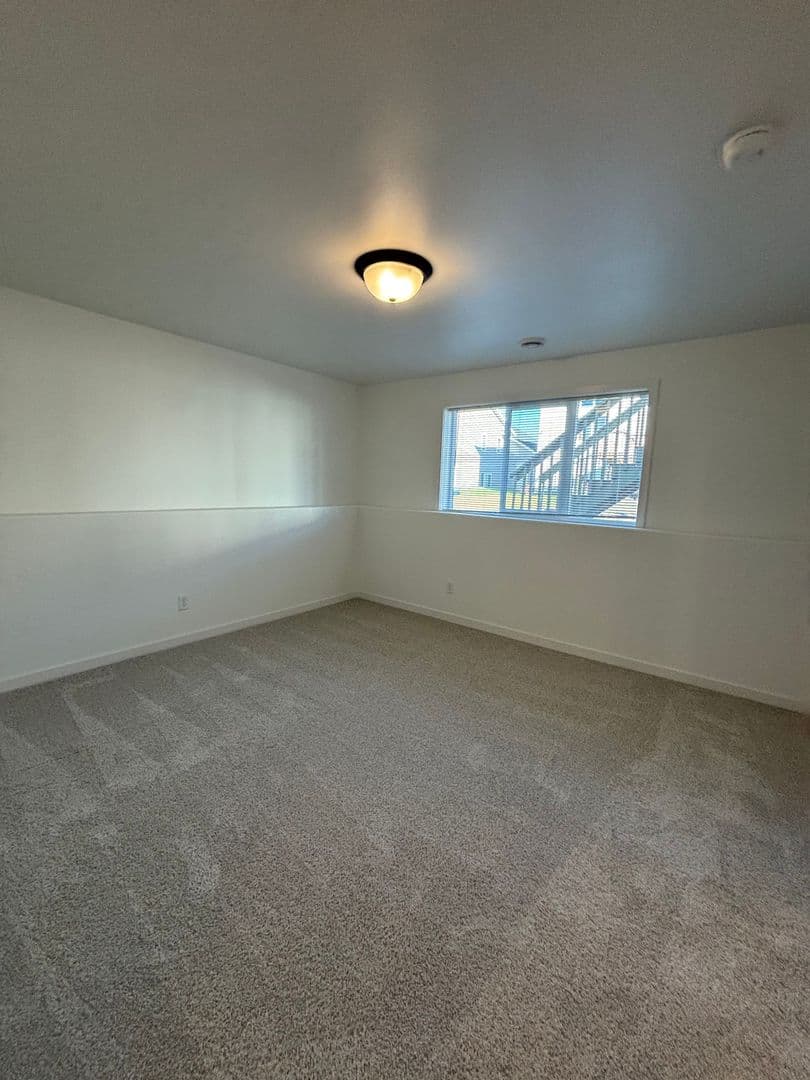 3 Bedroom 3 Bathroom Townhomes 9 of 10