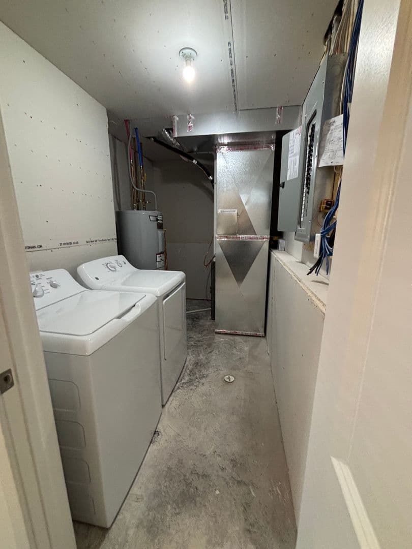 3 Bedroom 3 Bathroom Townhomes 8 of 10