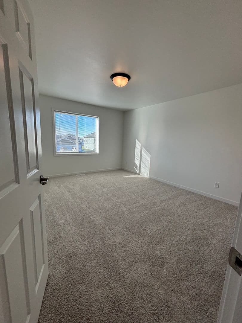 3 Bedroom 3 Bathroom Townhomes 4 of 10