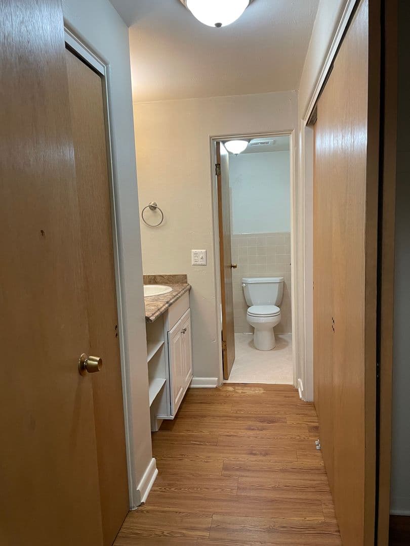 2155 S Josephine St 6 of 20
