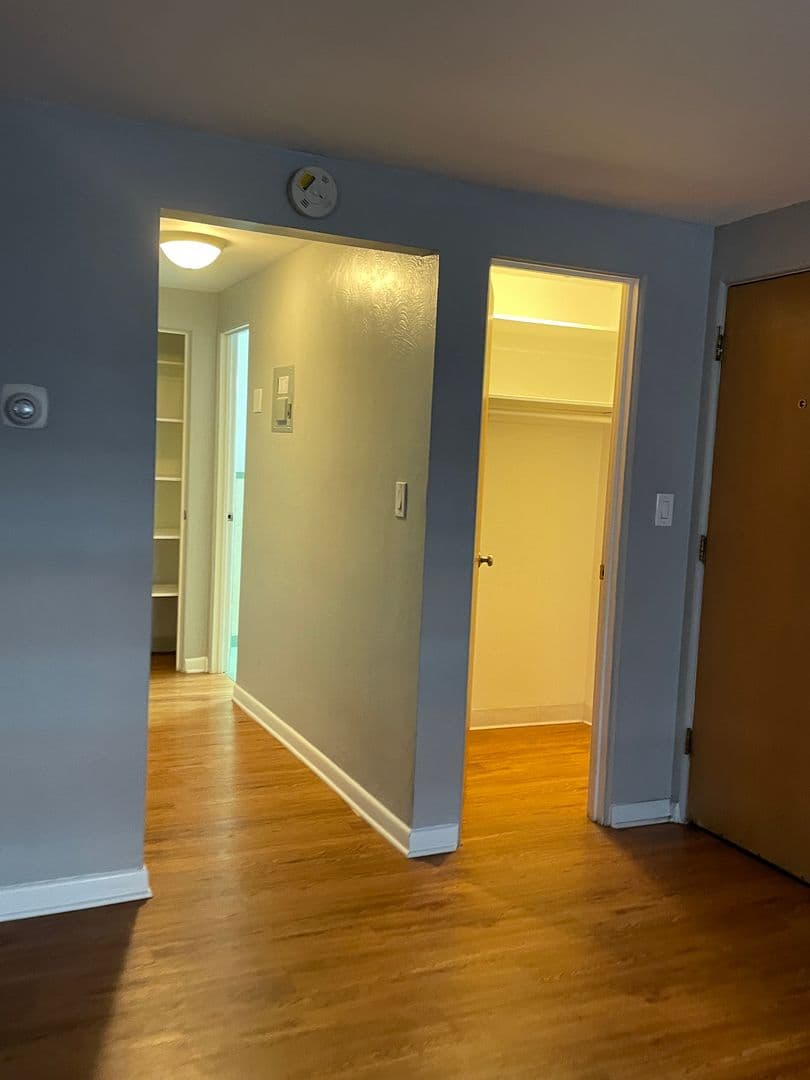 2155 S Josephine St 15 of 20