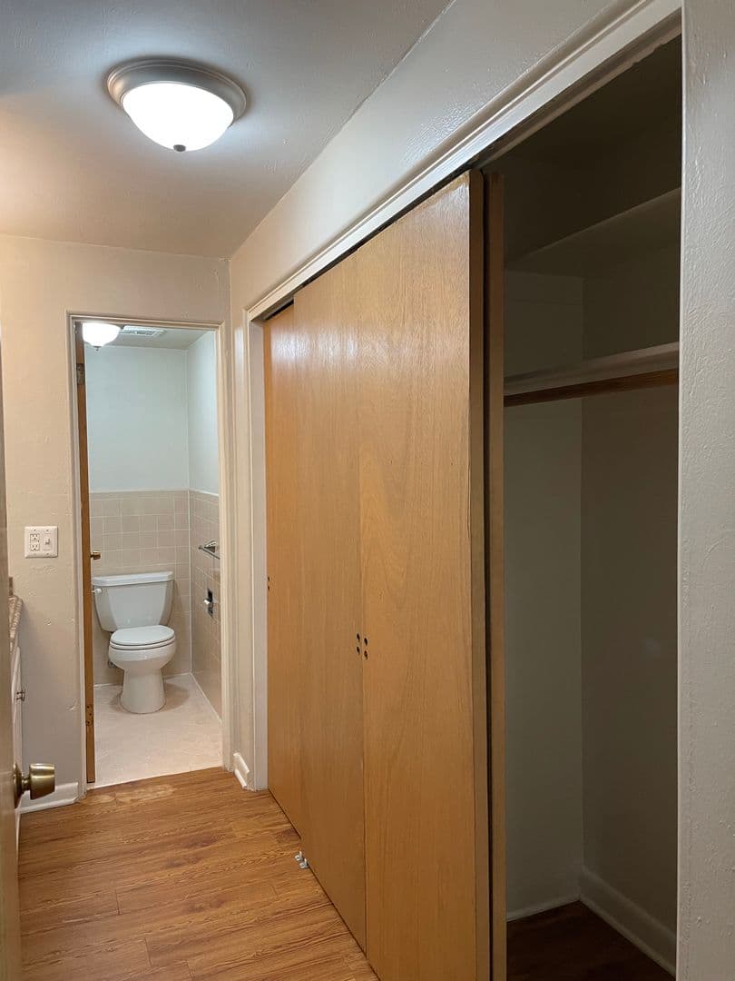 2155 S Josephine St 4 of 20