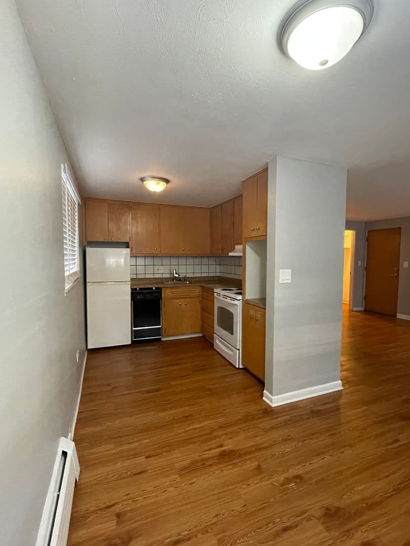2155 S Josephine St 12 of 20