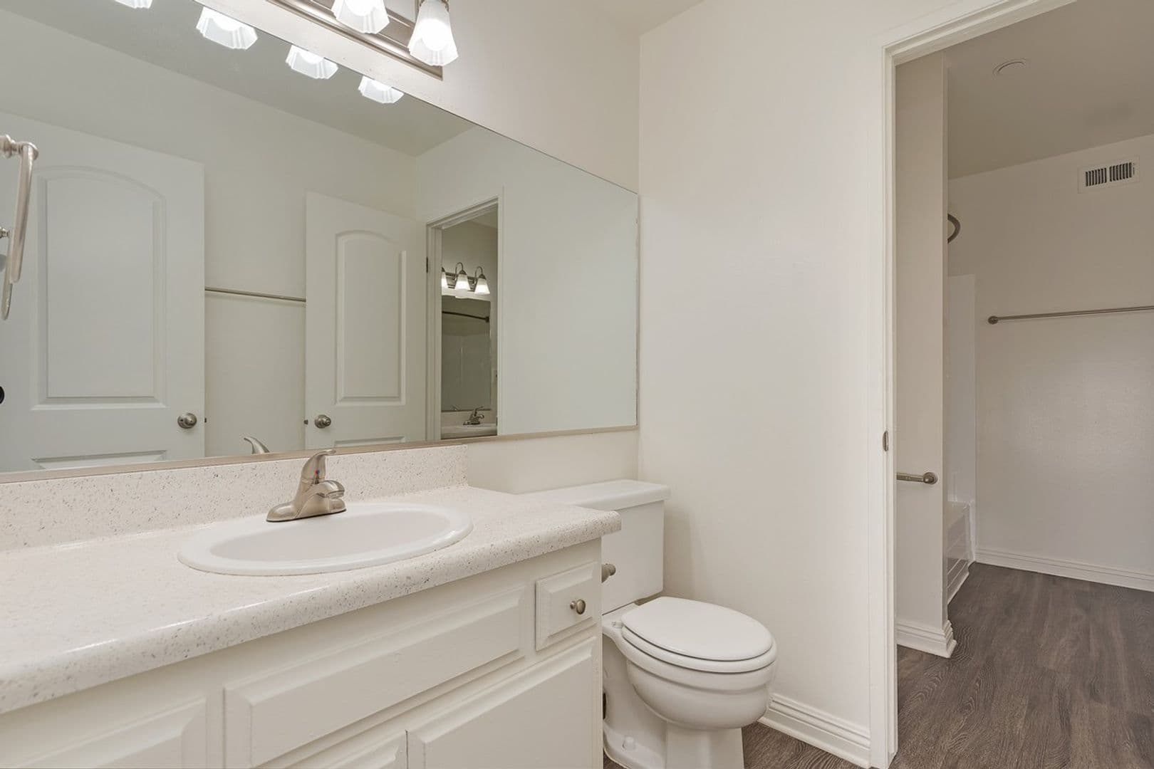 Windsor Garden Apartment Homes 9 of 22