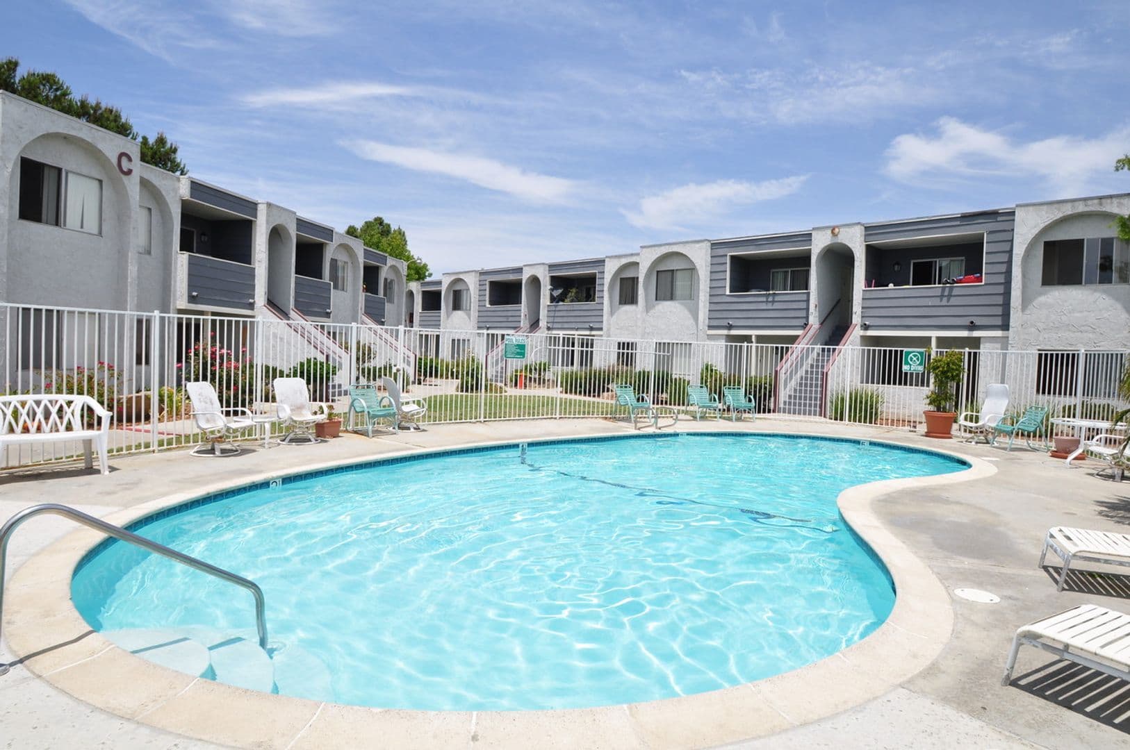 Oakleaf Apartments 2 of 11
