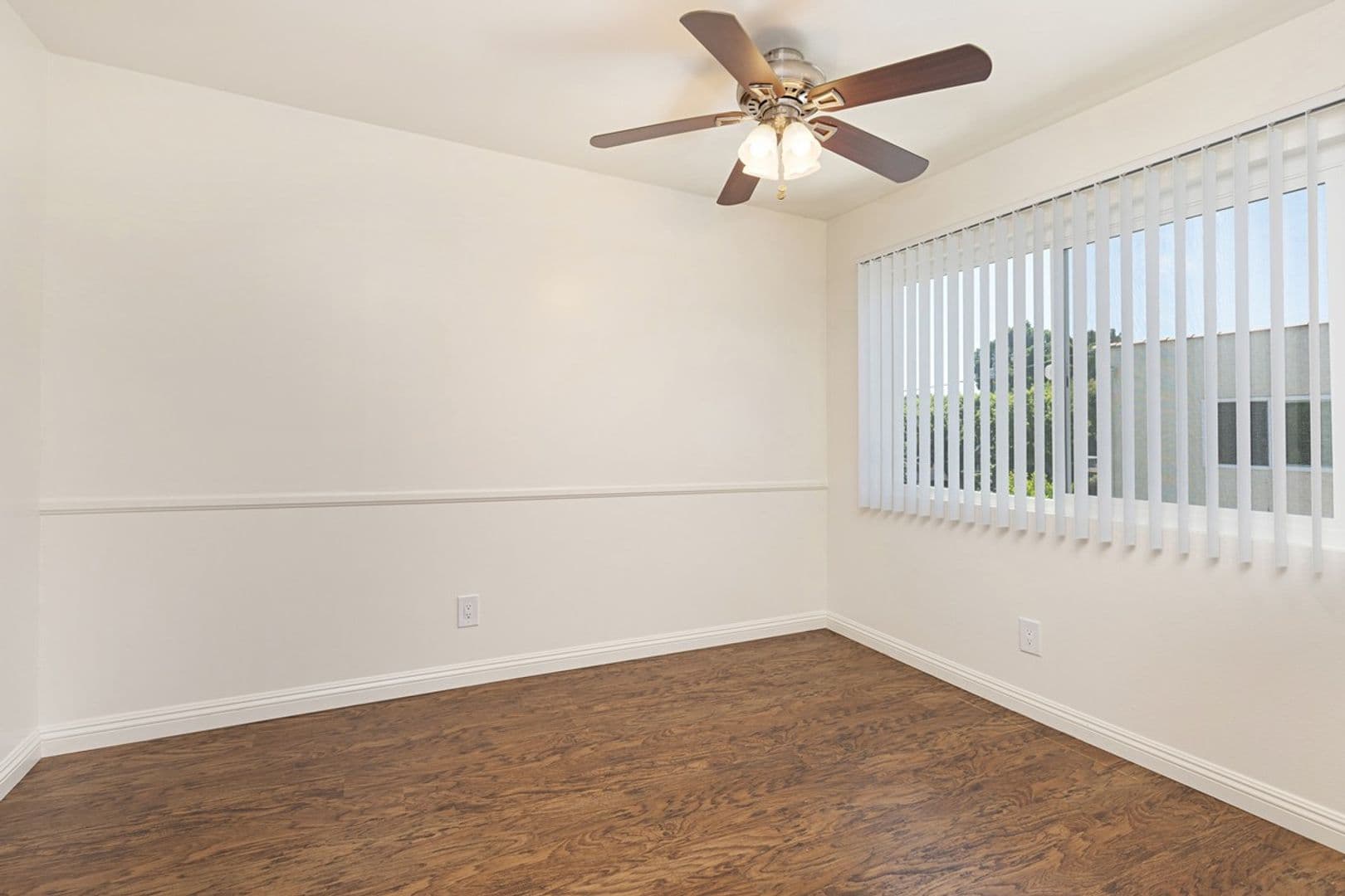 Mission Plaza Apartment Homes 14 of 23