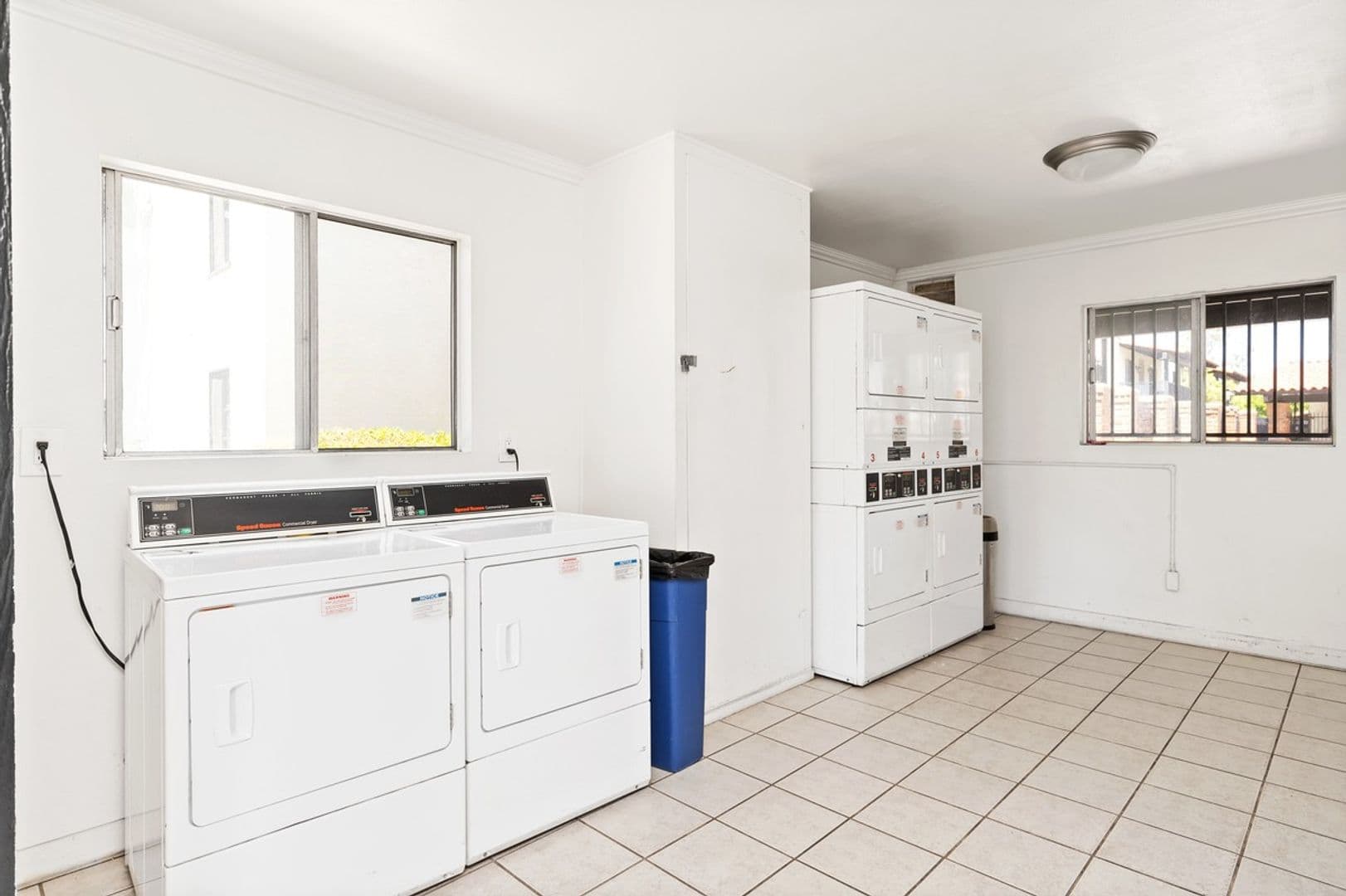Mission Plaza Apartment Homes 22 of 23