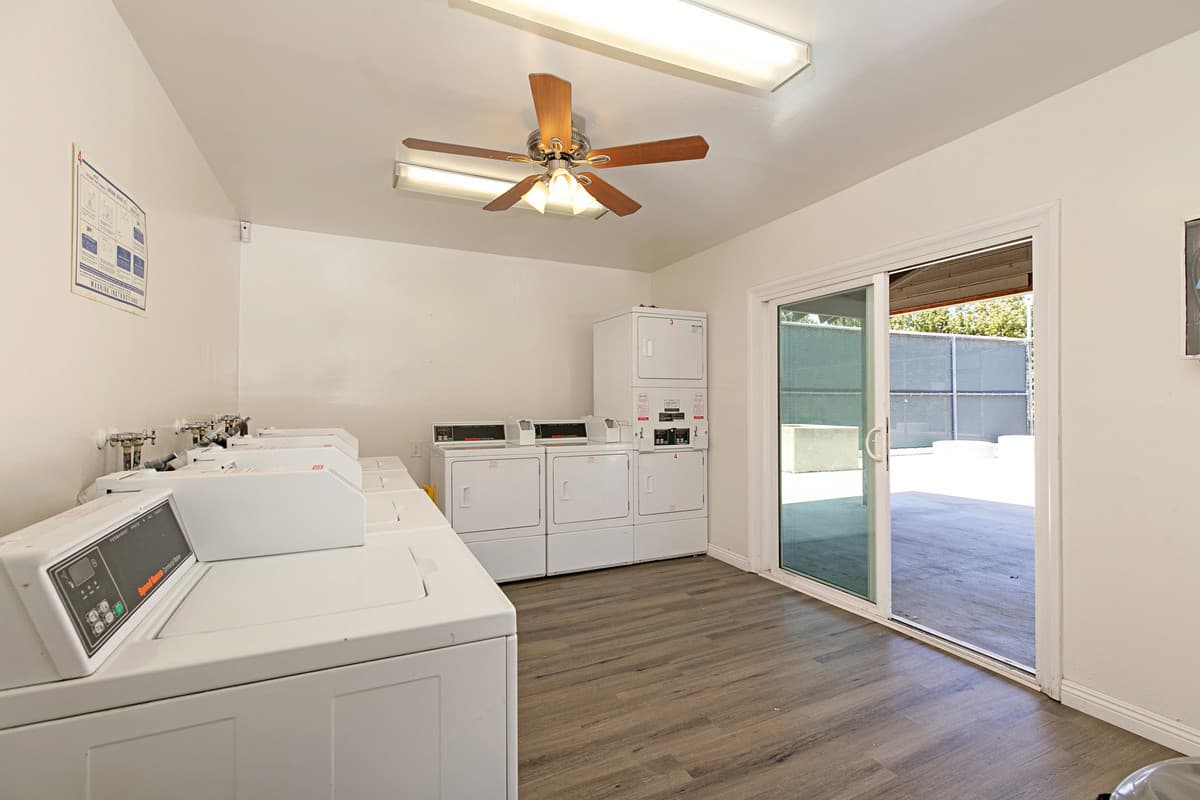 Windsor Garden Apartment Homes 20 of 22